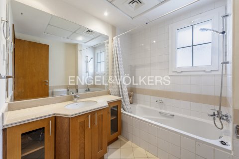 Kaupunkipientalo Dubai, Arabiemiraatit 3 makuuhuonetta, 345 m2 № 698804 - kuva 19