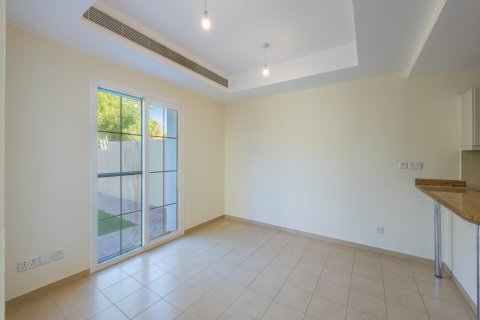 Townhouse in Dubai, UAE 3 bedrooms, 279 sq.m. № 698804 - photo 5