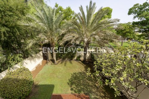 Kaupunkipientalo Dubai, Arabiemiraatit 3 makuuhuonetta, 345 m2 № 698804 - kuva 21