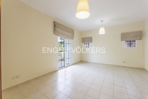 Kaupunkipientalo Dubai, Arabiemiraatit 3 makuuhuonetta, 345 m2 № 698804 - kuva 18