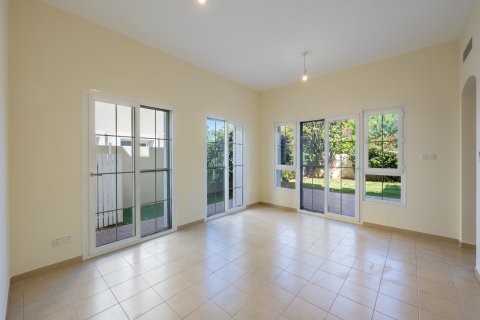 Townhouse in Dubai, UAE 3 bedrooms, 279 sq.m. № 698804 - photo 8