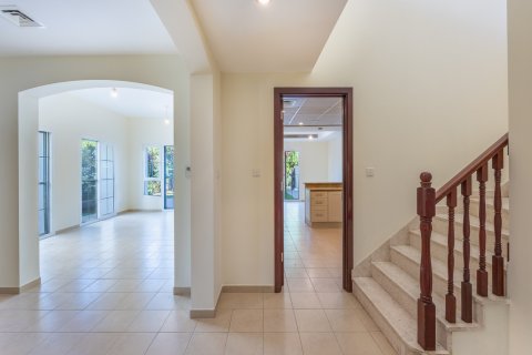 Townhouse in Dubai, UAE 3 bedrooms, 279 sq.m. № 698804 - photo 7