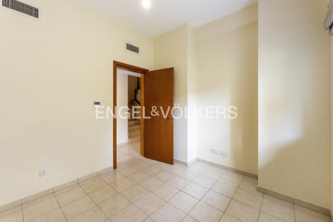 Kaupunkipientalo Dubai, Arabiemiraatit 3 makuuhuonetta, 345 m2 № 698804 - kuva 8