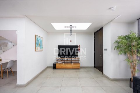 Müüa villa asukohaga Jumeirah Village Circle, Dubai, AÜE: 4 magamistoaga, 213.12 m² Nr 759380 - pilt 3