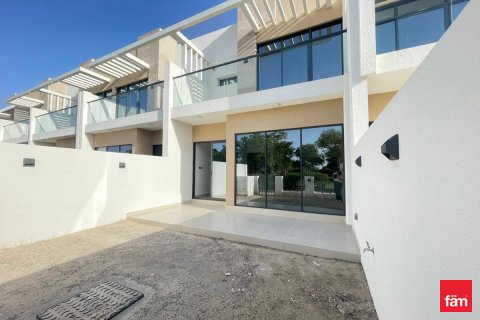 Townhouse in Dubai, UAE 3 bedrooms, 154.2 sq.m. № 647733 - photo 11