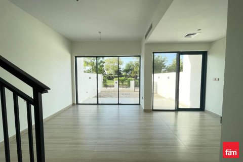 Townhouse in Dubai, UAE 3 bedrooms, 154.2 sq.m. № 647733 - photo 2