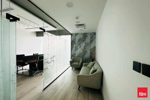 Zyrë në Business Bay, Dubai, Emiratet e Bashkuara Arabe 81.8 m2. № 705943 - Foto 9