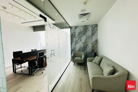 Zyrë në Business Bay, Dubai, Emiratet e Bashkuara Arabe 81.8 m2. № 705943 - Foto 2