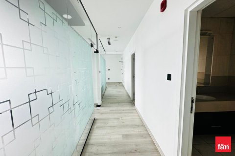 Zyrë në Business Bay, Dubai, Emiratet e Bashkuara Arabe 81.8 m2. № 705943 - Foto 15