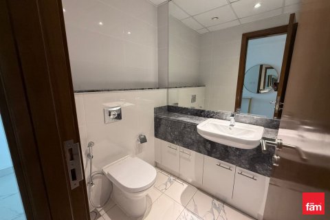 Appartamento in affitto a Business Bay, Dubai, EAU 2 camere da letto, 140.4 mq. № 705947 - foto 11