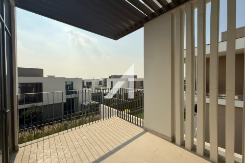 Vila v Al Furjan, Dubai, SAE 4 spálne, 366 m2 č. 702764 - Fotografia 16