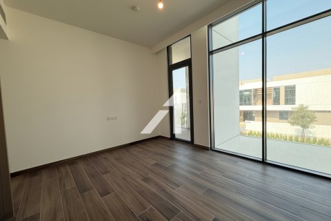 Vila v Al Furjan, Dubai, SAE 4 spálne, 366 m2 č. 702764 - Fotografia 12