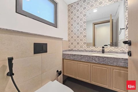 Townhouse de închiriat în Dubai, EAU 5 dormitoare, 144 mp. №723248 - poză 13