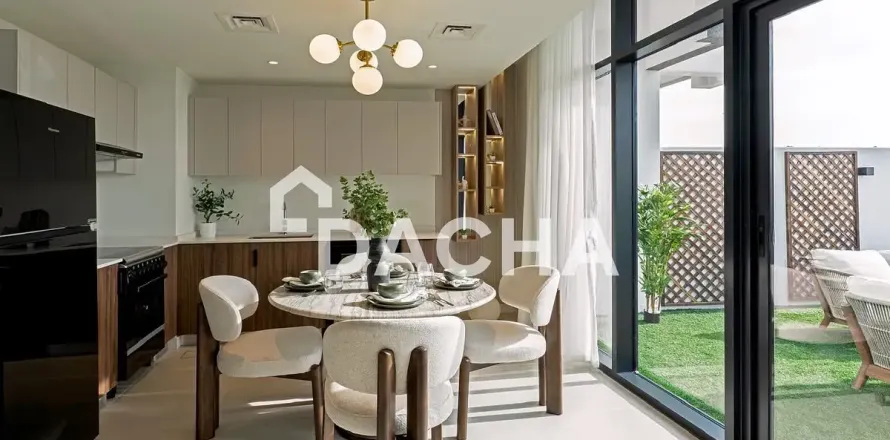 Таунхаус в Дубай, ОАЭ 2 спальни, 106м2 № 713618