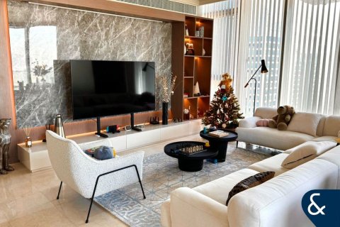 شقة للإيجار في أبراج بحيرة جميرا، دبي، الإمارات العربية المتحدة 3 غرفة نوم ، 280 متر مربع ، رقم 698206 - صورة 3