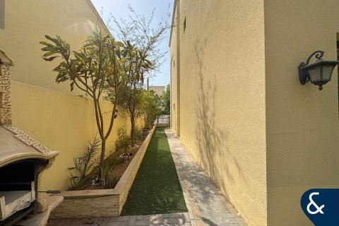 Βίλα σε Dubai, ΗΑΕ 4 υπνοδωμάτια, 469 τ.μ. Αρ. 698202 - φωτογραφία 1