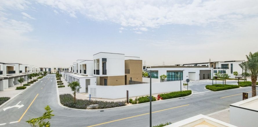 ویلا در Dubai ، امارات متحده عربی 4 خوابه ، 293.5 متر مربع.  شماره 714974