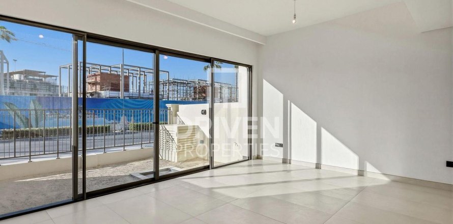 Kuća u nizu u Damac Lagoons, Dubai, UAE 200.21 m2, 5 spavaćih soba Br. 745984
