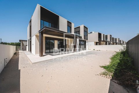 Villa en alquiler en Dubai Hills Estate, Dubai, EAU 5 dormitorios, 875.52 m2 № 745980 - foto 1