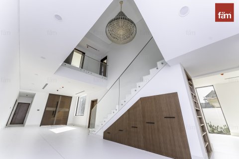 Villa til salg i Dubai, UAE 7 soveværelser, 921.2 kvm № 644937 - foto 2