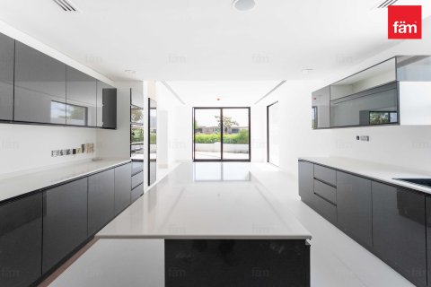 Villa in Dubai, UAE 7 bedrooms, 921.2 sq.m. № 644937 - photo 13