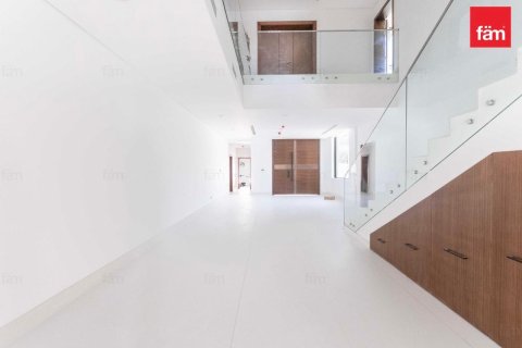 Villa in Dubai, UAE 7 bedrooms, 921.2 sq.m. № 644937 - photo 22
