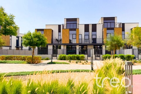 Üürile anda villa asukohaga Mudon, Dubai, AÜE: 3 magamistoaga, 238.57 m² Nr 733631 - pilt 1