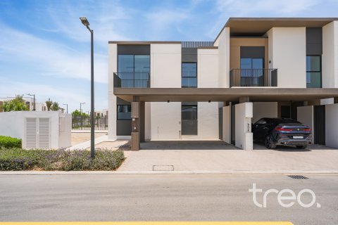 Rijtjeshuis in Arabian Ranches 3, Dubai, VAE 4 slaapkamers, 218.69 vr.m. nr 733632