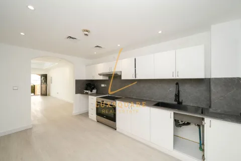 Зняти в оренду віллу в Джумейра Вилладж Серкл, Дубай, ОАЕ 3 спальні, 142м2, № 701922 - фото 5