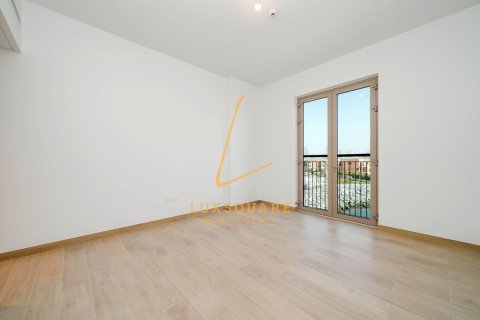 Apartment in Jumeirah, Dubai, UAE 2 bedrooms, 111 sq.m. № 701921 - photo 15