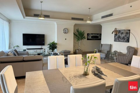 Huoneisto Palm Jumeirah, Dubai, Arabiemiraatit 4 makuuhuonetta, 333.4 m2 № 644796 - kuva 4