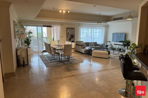 Huoneisto Palm Jumeirah, Dubai, Arabiemiraatit 4 makuuhuonetta, 333.4 m2 № 644796 - kuva 5