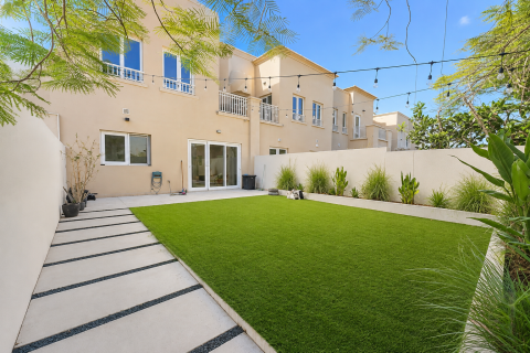 Villa in The Springs, Dubai, VAE: 2 Schlafzimmer, 172.5 m2 Nr. 764399