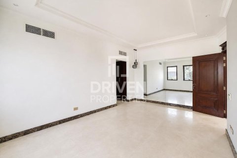 Villa te koop in Palm Jumeirah, Dubai, VAE 5 slaapkamers, 1261.53 vr.m., nr 742470 - foto 3