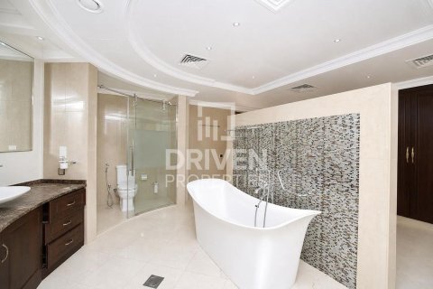 Villa te koop in Palm Jumeirah, Dubai, VAE 5 slaapkamers, 1261.53 vr.m., nr 742470 - foto 23