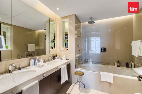 Appartement te huur in Downtown Dubai (Downtown Burj Dubai), Dubai, VAE 1 slaapkamer, 78 vr.m., nr 701544 - foto 16