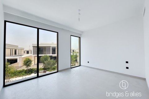 Villa para arrendamento em Tilal Al Ghaf, Dubai, EAU 4 quartos, 432 m2 № 714194 - foto 7
