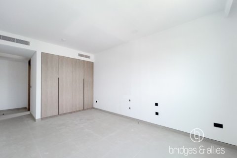 Villa para arrendamento em Tilal Al Ghaf, Dubai, EAU 4 quartos, 432 m2 № 714194 - foto 18