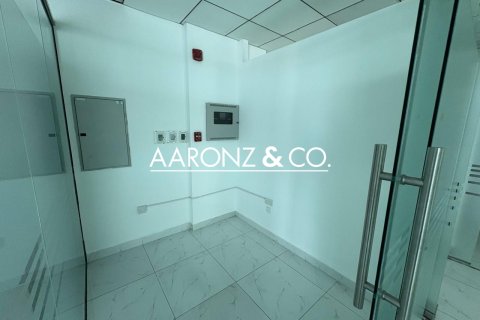 Oficina en alquiler en Business Bay, Dubai, EAU 177 m2 № 677166 - foto 2