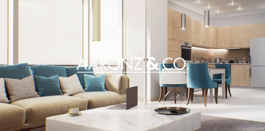 Jumeirah Lake Towers、Dubai、UAEにあるマンション 1ベッドルーム、74 m2 No677168