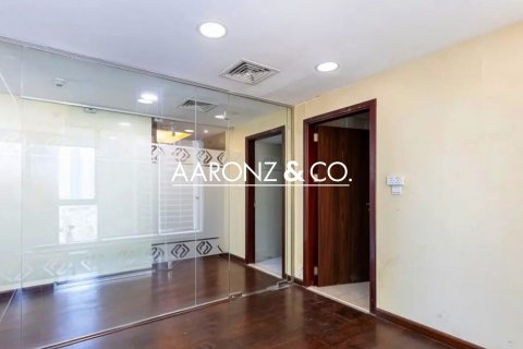 Oficiu de închiriat în Business Bay, Dubai, EAU 87 mp.  №677165 - poză 7