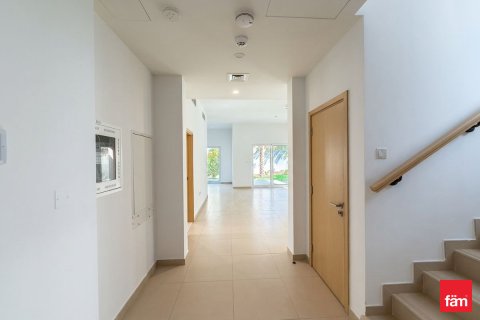 Villa uthyres i Dubai, UAE 4 sovrum, 399.9 kvm Nr. 717902 - fotografi 4