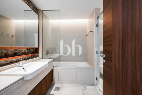 Appartamento in vendita a Downtown Dubai (Downtown Burj Dubai), Dubai, EAU 3 camere da letto, 203 mq. № 642554 - foto 19