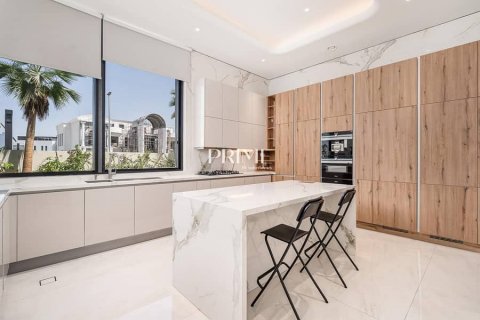 Villa zum Verkauf in Dubai, VAE 5 Schlafzimmer, 889 m2 Nr. 642560 - Foto 9