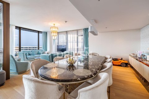 Apartment in Jumeirah, Dubai, UAE 3 bedrooms, 294.41 sq.m. № 744887 - photo 4