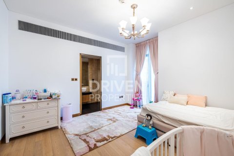 Apartment in Jumeirah, Dubai, UAE 3 bedrooms, 294.41 sq.m. № 744887 - photo 13