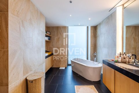 Apartment in Jumeirah, Dubai, UAE 3 bedrooms, 294.41 sq.m. № 744887 - photo 18