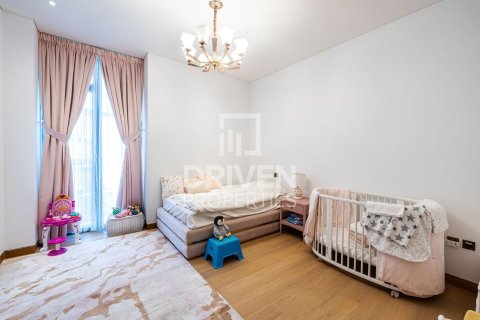 Apartment in Jumeirah, Dubai, UAE 3 bedrooms, 294.41 sq.m. № 744887 - photo 12