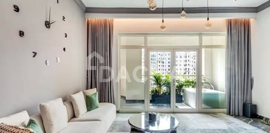 Apartment in Palm Jumeirah, Dubai, UAE 2 bedrooms, 147 sq.m. № 713644