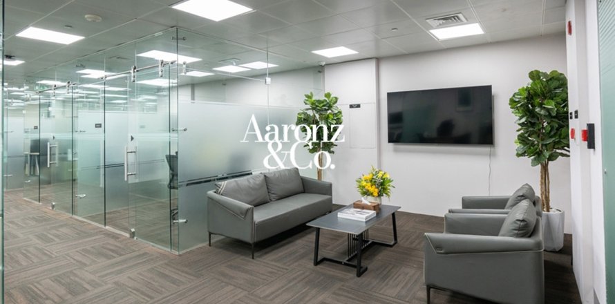 Bureau à Business Bay, Dubai, EAU: 434 m2 № 698675